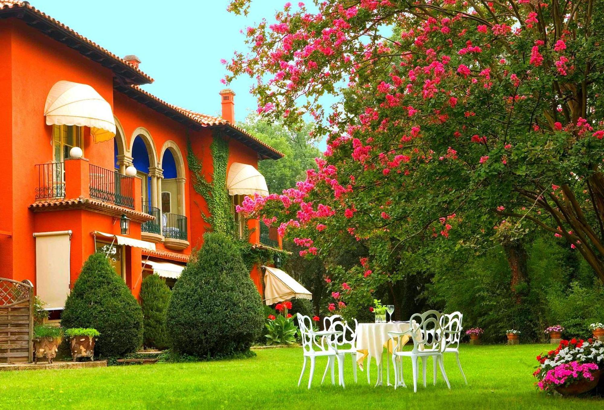 Hotel Torre Marti Sant Julia de Vilatorta Экстерьер фото